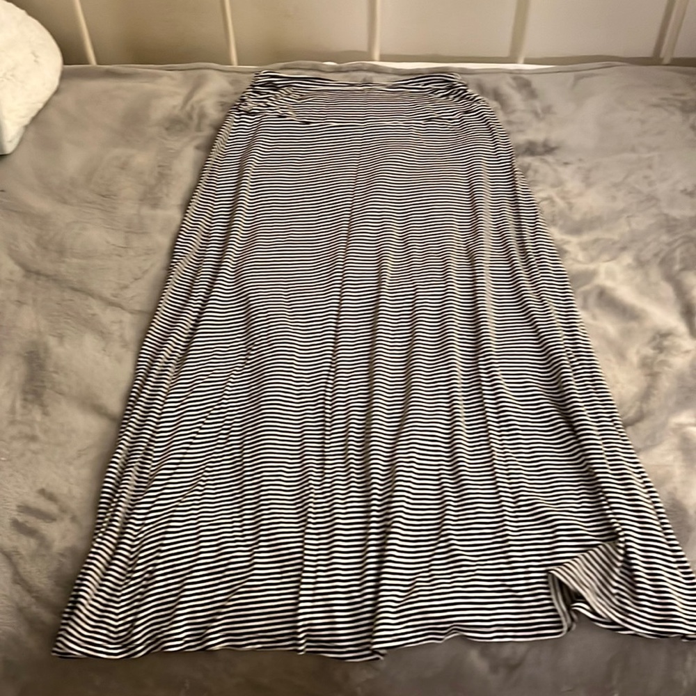 Junior’s Maxi Skirt